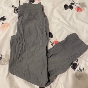 lululemon dance studio crop